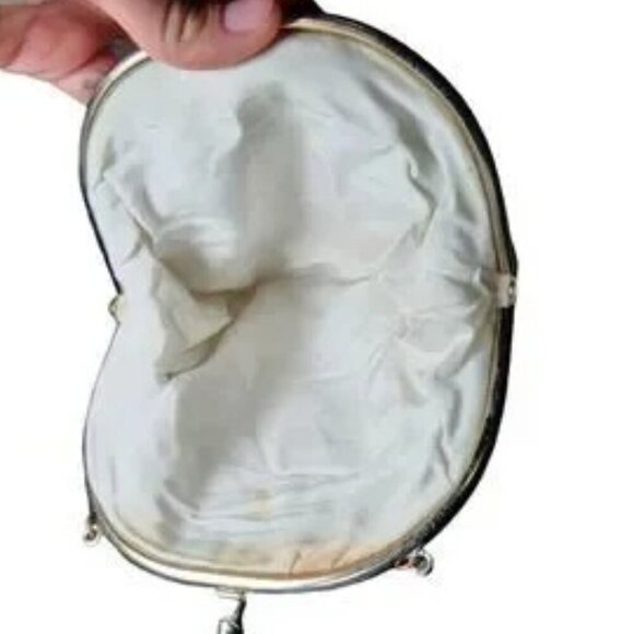 Vintage Handbag White Beaded Clamshell Purse Chain Strap Sequin Small 50's - Picture 5 of 6